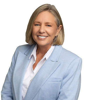 Portrait of Connie Lancaster, REALTOR®.